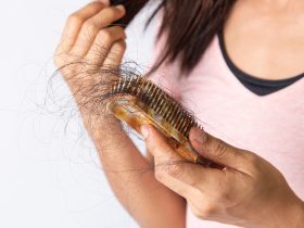 دلایل ریزش مو +بررسی 9 دلیل متداول