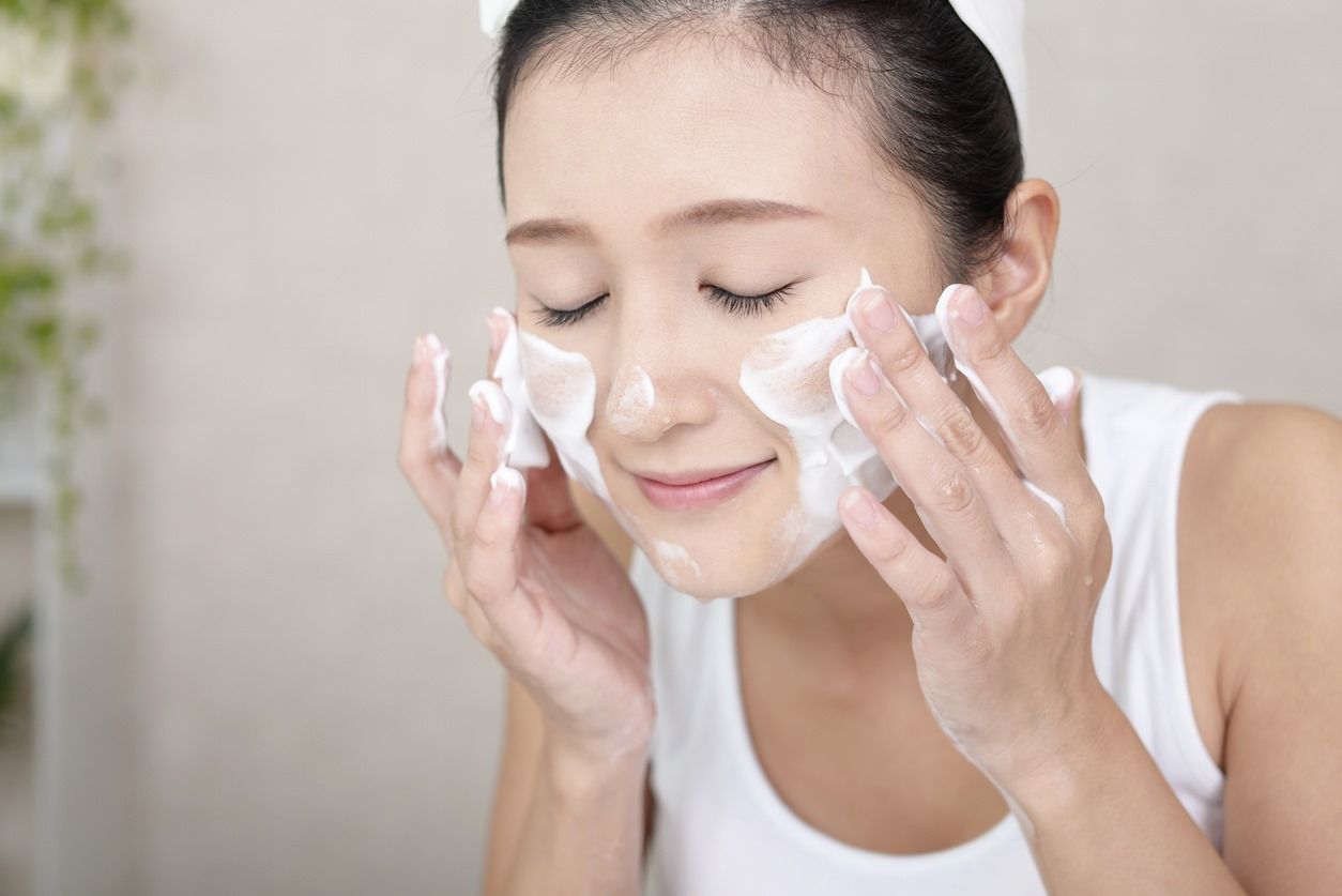چرا باید از شوینده پوستی استفاده کنیم؟